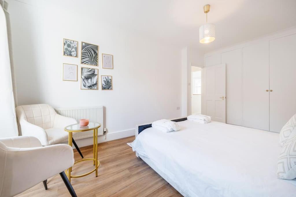 Вілла House 10 Mins To Tower Bridge Hot Tub & Parking Лондон Екстер'єр фото