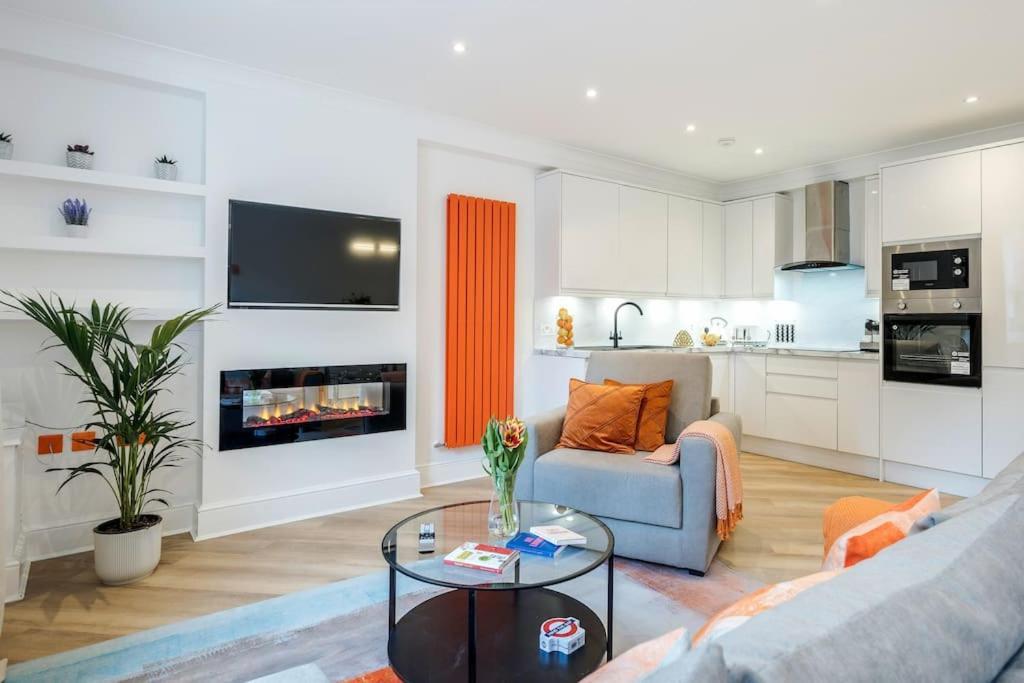 Вілла House 10 Mins To Tower Bridge Hot Tub & Parking Лондон Екстер'єр фото